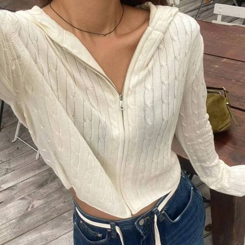 tw-11134207-81zth-mfnx9c45hb7t2c