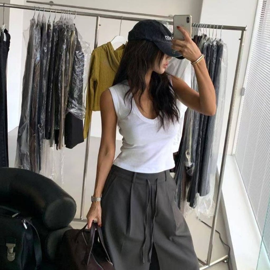 tw-11134207-81zth-me1jyxf23lzba8