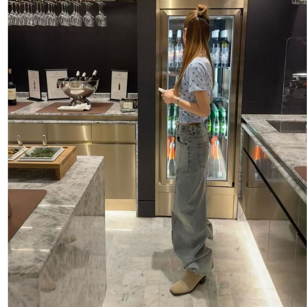 tw-11134207-81zth-mjqq3rh20kxyc1