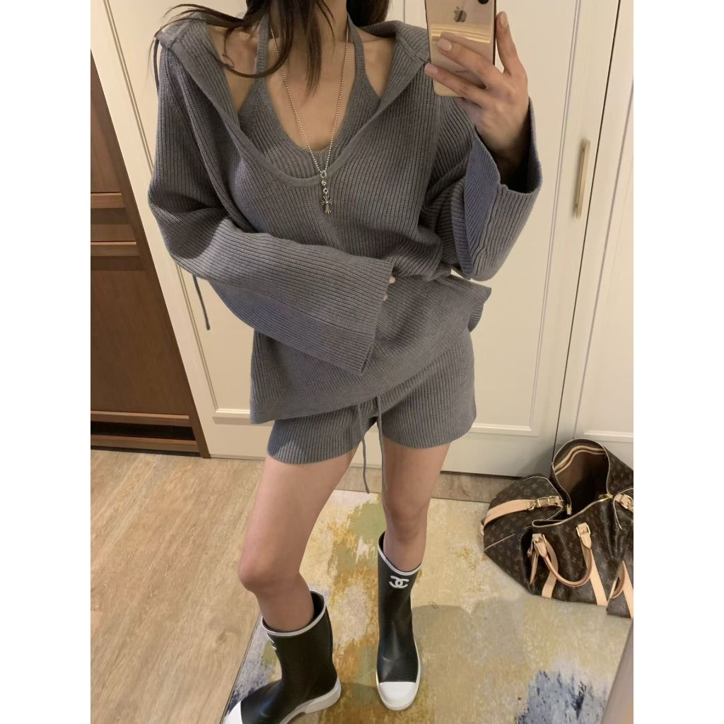 tw-11134207-81ztk-mjs4k0g78wzqb5