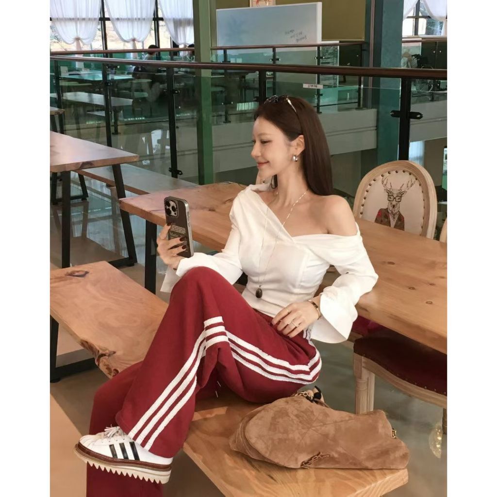 tw-11134207-820lh-mk4r2mhyqivac2