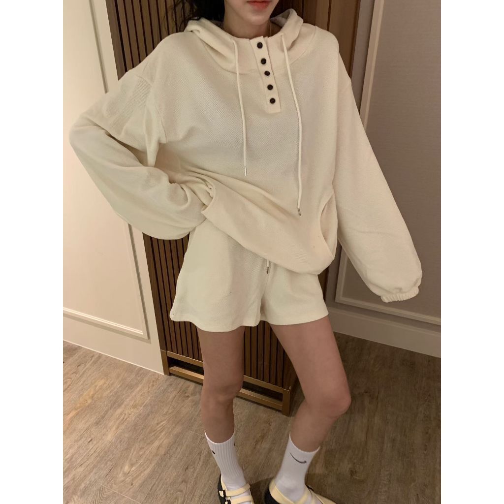 tw-11134207-820le-mk2gtzk5exvo80