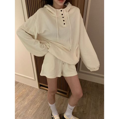 tw-11134207-820le-mk2gtzk5exvo80