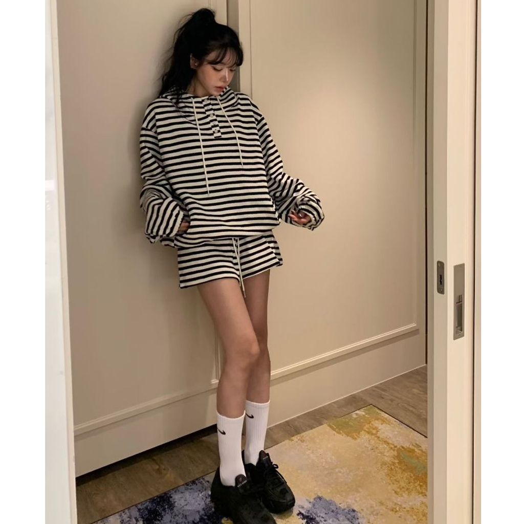 tw-11134207-820le-mk2gvfr7lxj67a