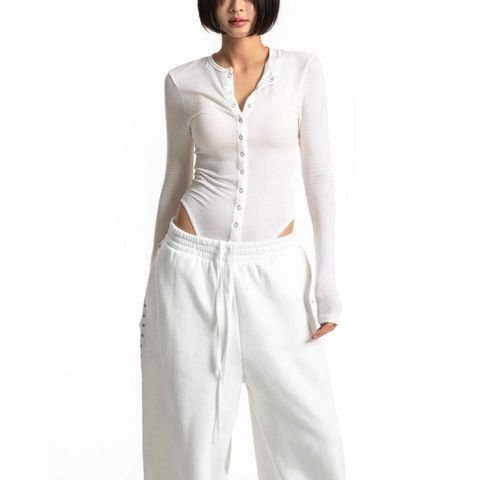 tw-11134207-820l4-mk2fitdlo3d137