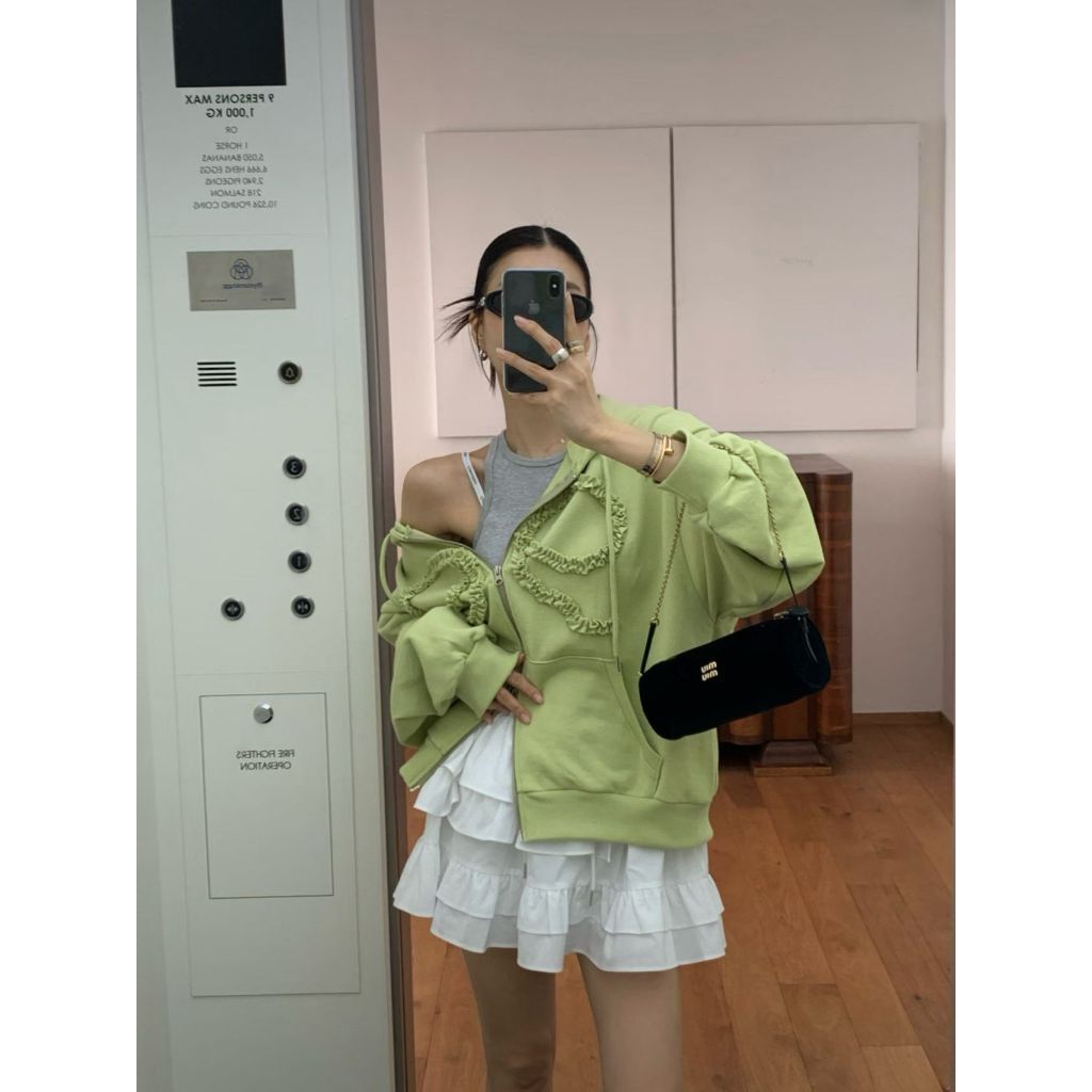 tw-11134207-820lc-mkl34s1y4kqufc