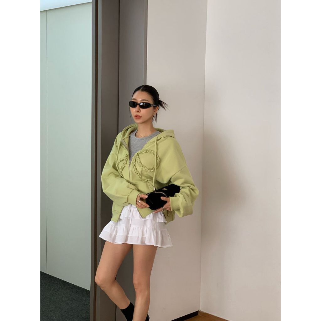 tw-11134207-820lh-mkl34s1y5zba2b