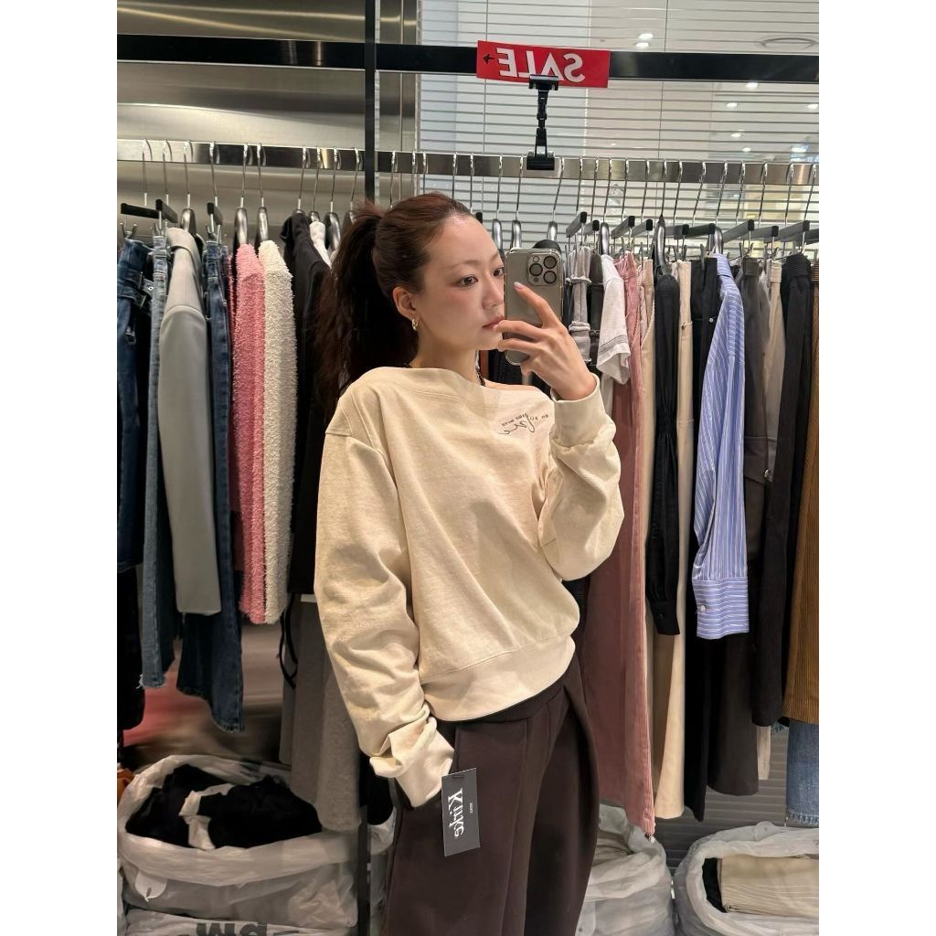 tw-11134207-820lh-mkccy8g3jime2c