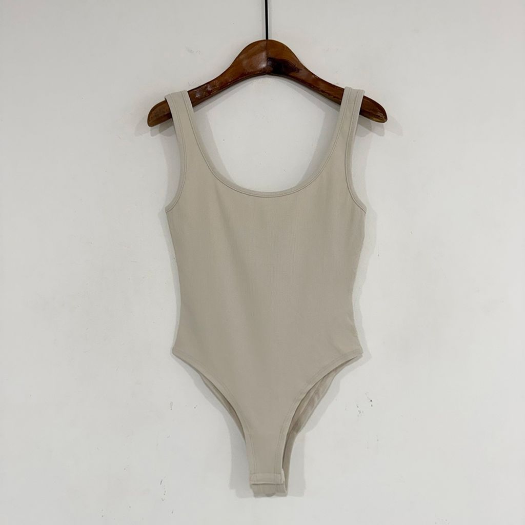 tw-11134207-820lc-ml82q90bpcsl67