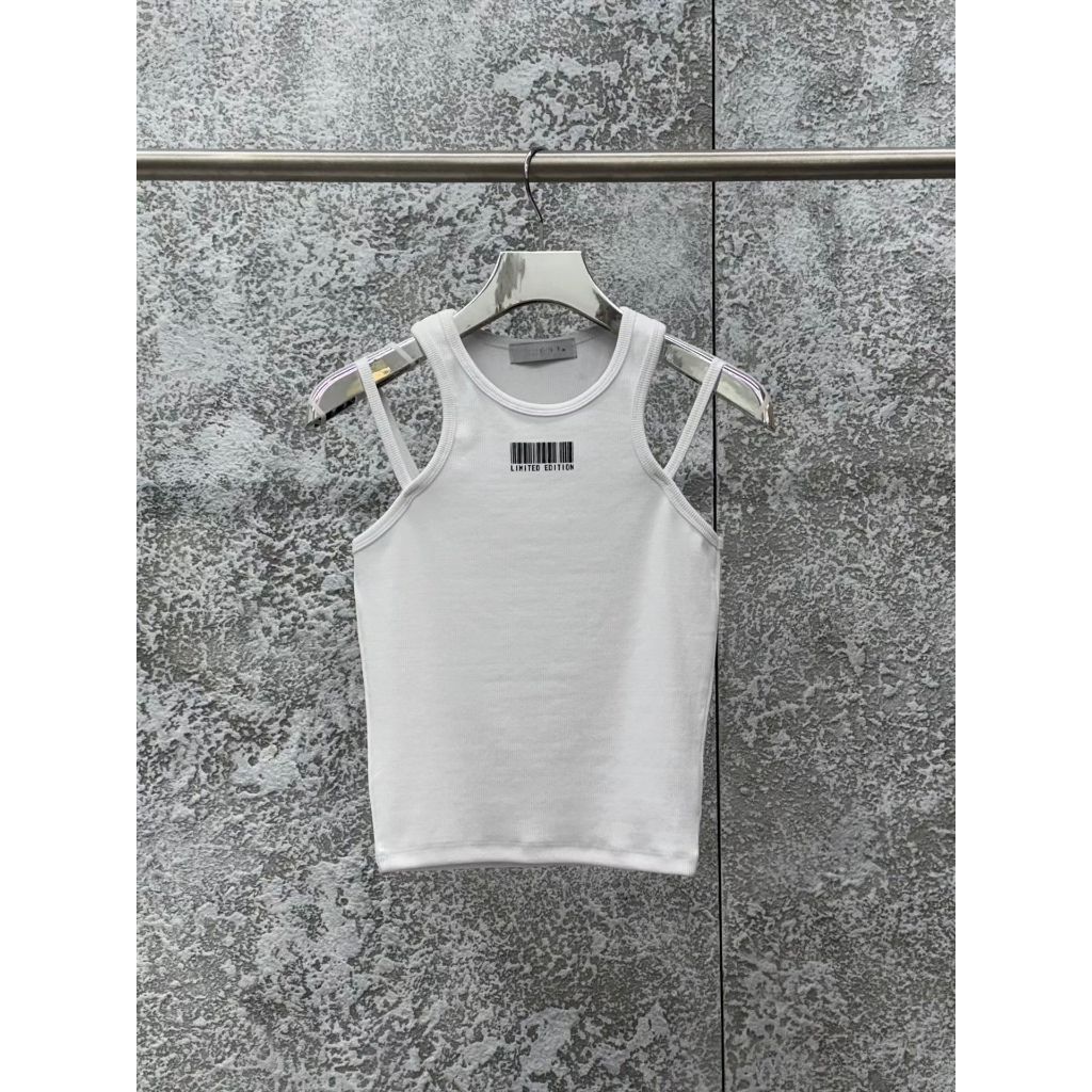 tw-11134207-820lh-ml9cb1ed5q1b65