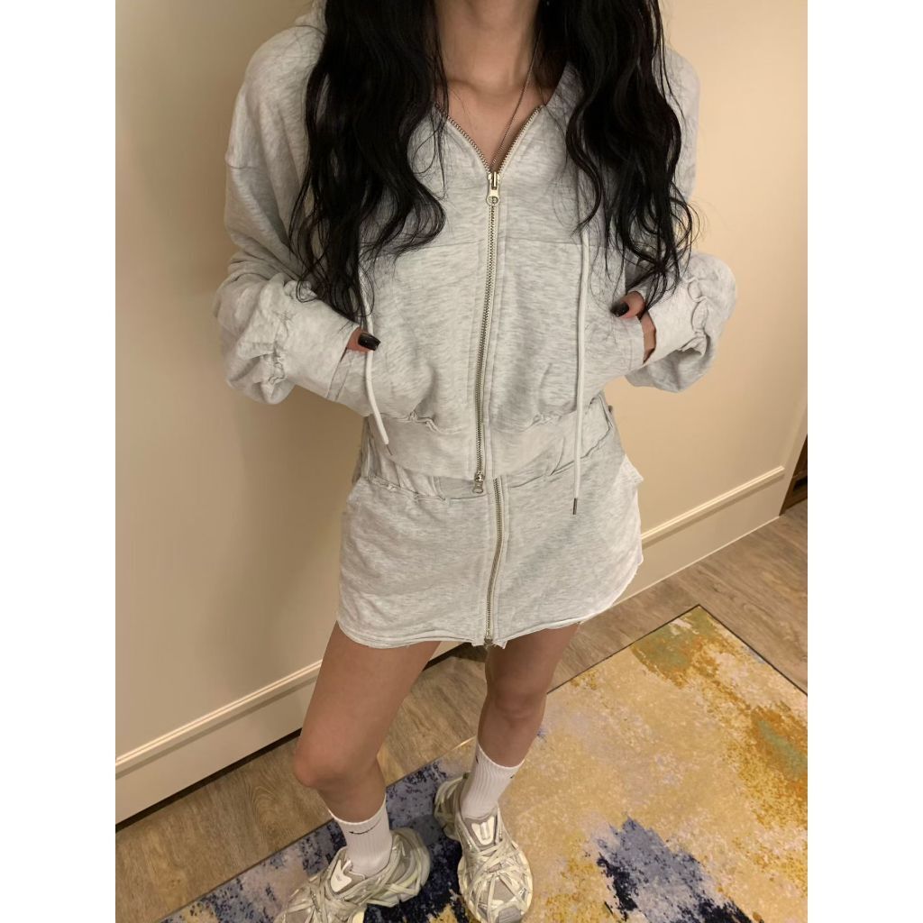 tw-11134207-820li-ml9a2uw37egy9b