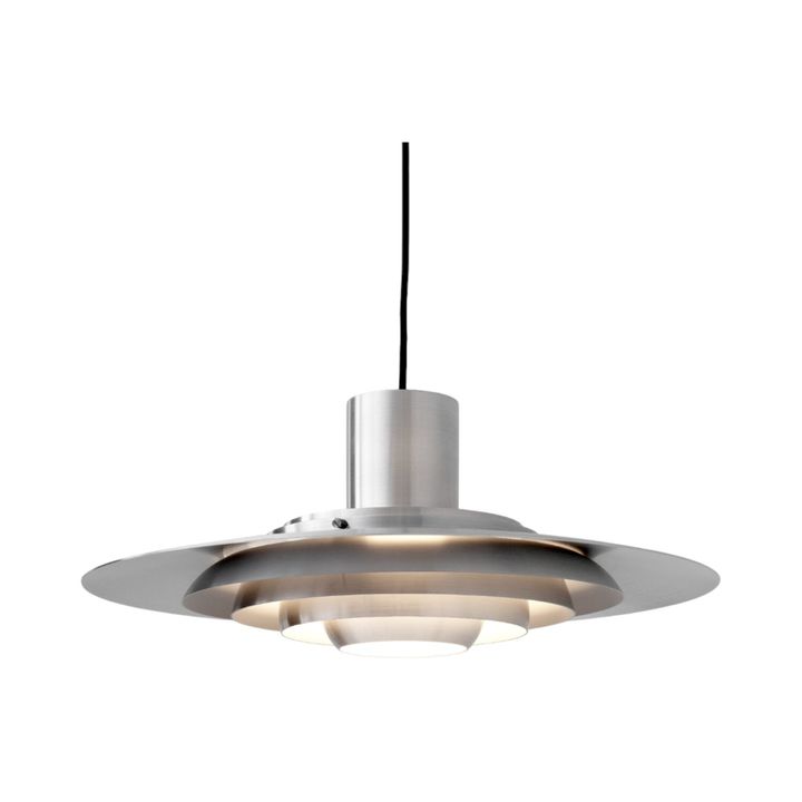 P376 KF1_Aluminium_perspective_light