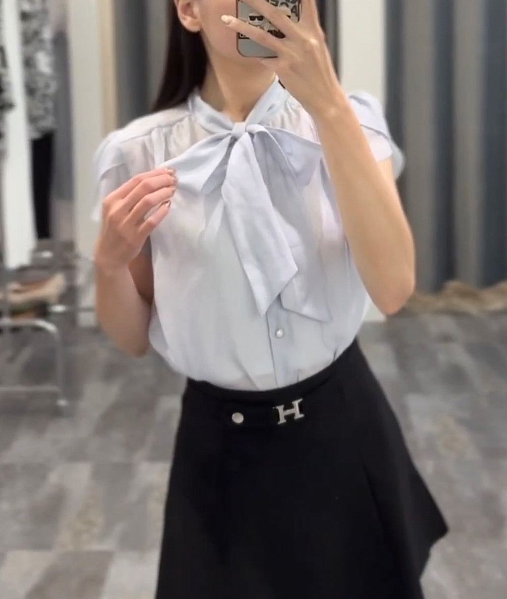 1000074168