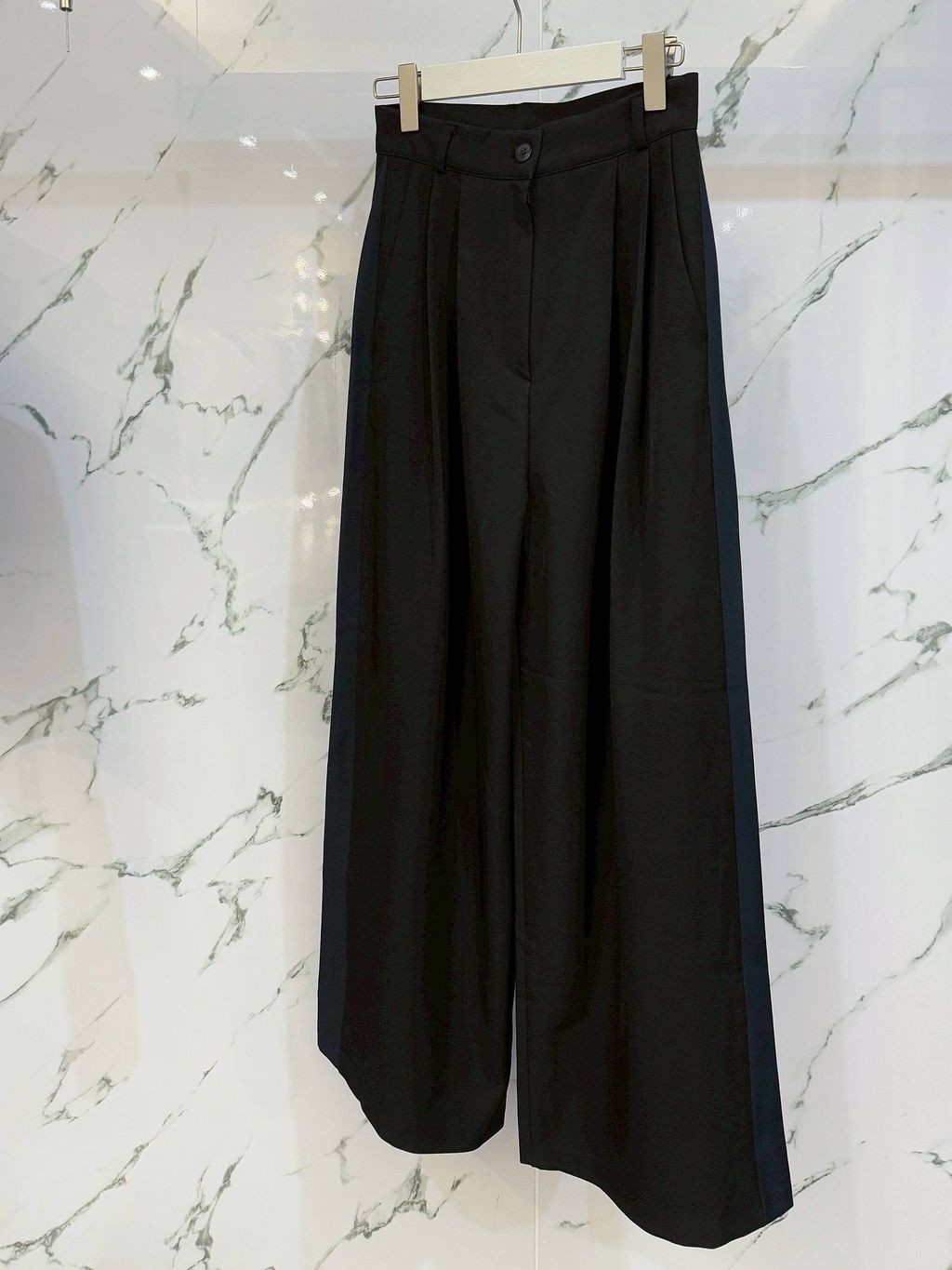 20e5faf1cf43959d2d2b566fce337a761759036625