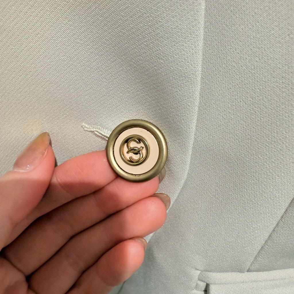 e0ba1f310a6854bd145b417e32a0891e1742622198