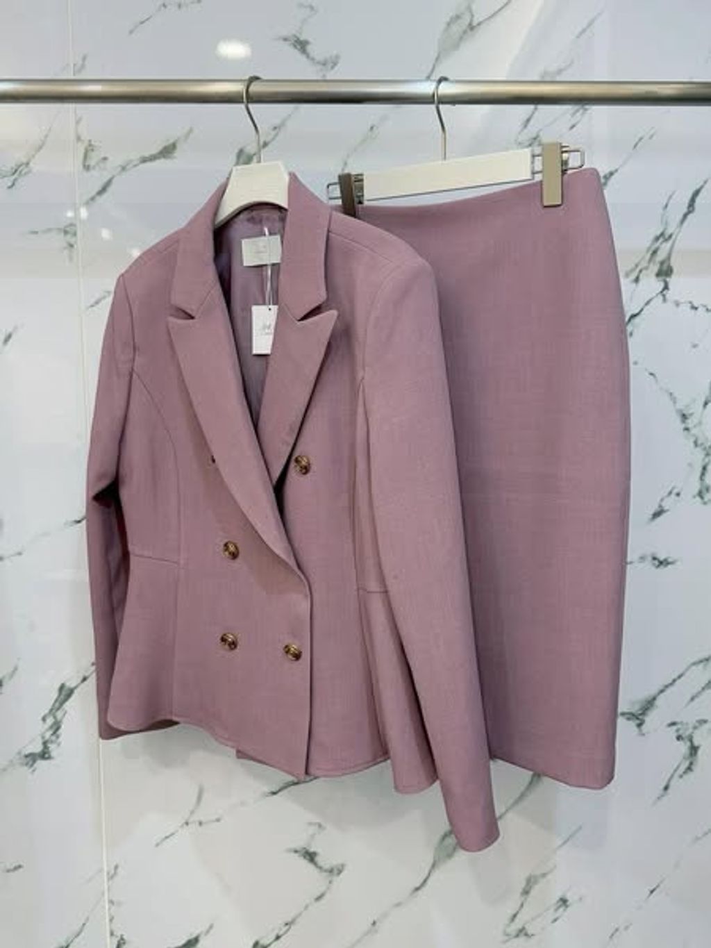 7c953e67f7b1e8030c23934c402057fa1759742654