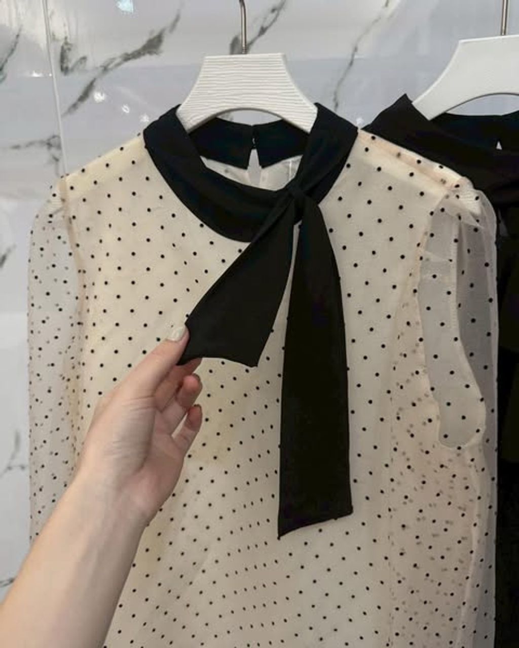 d1eb742a17996ec41d7ee2e618817ca81761124086