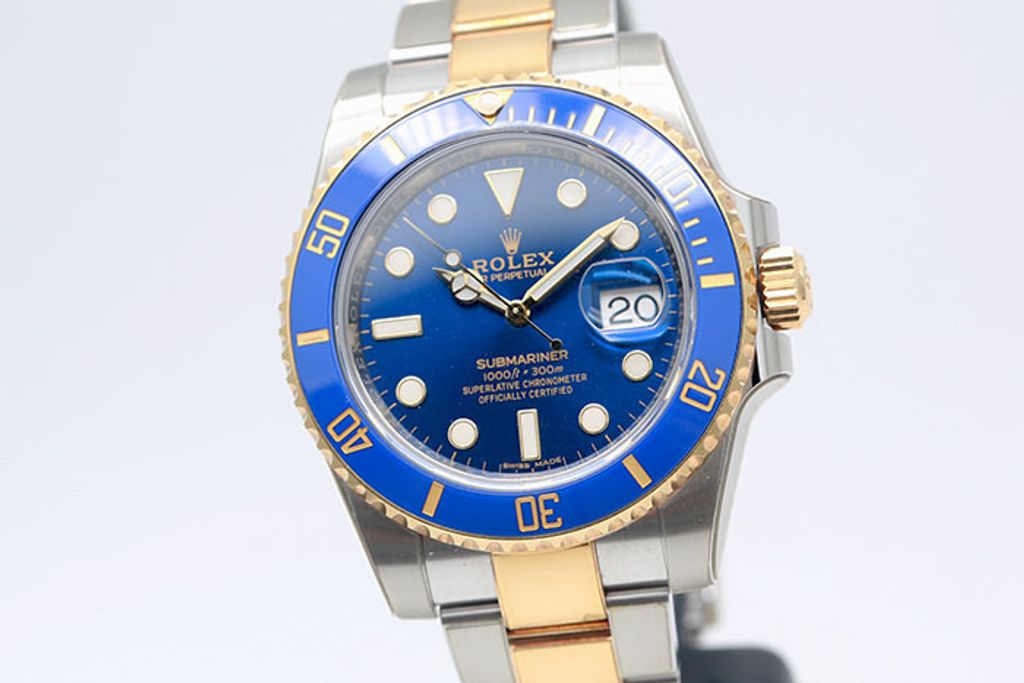 7X1B8259