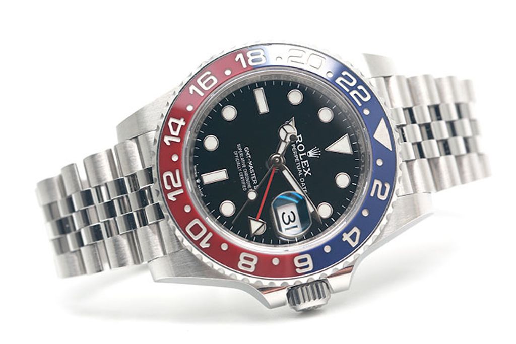 7X1B8903