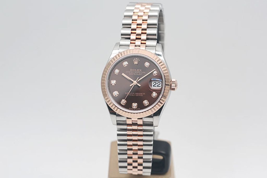 7X1B8963
