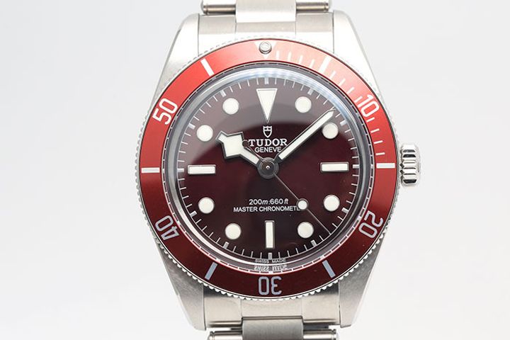 7X1B9825