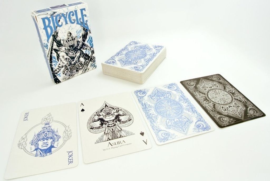 81b44c9c604d2a1e53a67485caa78720--playing-cards-bicycle.jpg