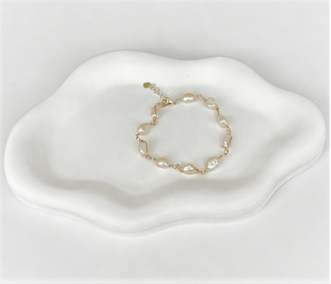 d9dea25d-7d51-4a52-8bd8-f89c32e4b587