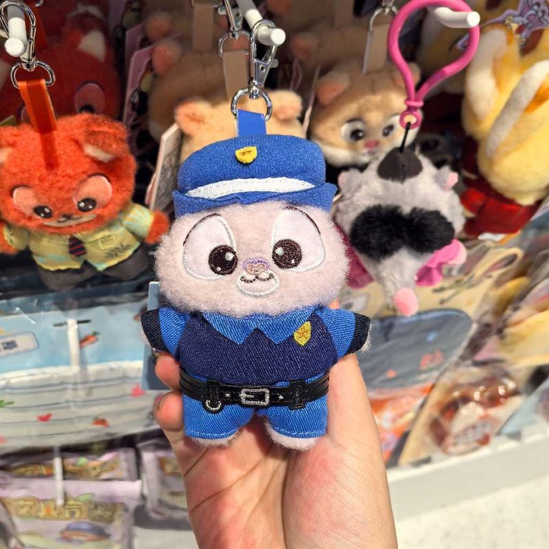 迪士尼 動物方程式 朱迪 尼克 毛絨掛件｜MINISO｜公仔 可愛 收藏 送女生 生日禮物｜嗨寶好選物