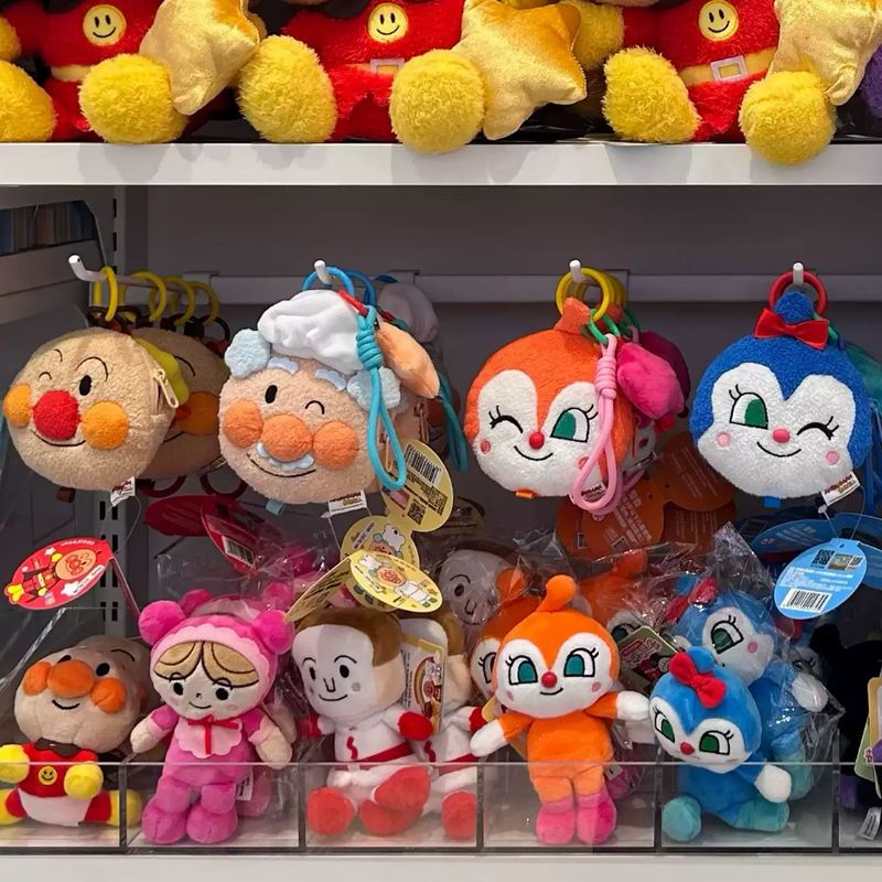 绒串串 麵包超人系列 面包超人 細菌人 掛件 毛絨公仔 毛絨收納包 手伴 公仔 擺件 收藏品 MINISO｜嗨寶好選物