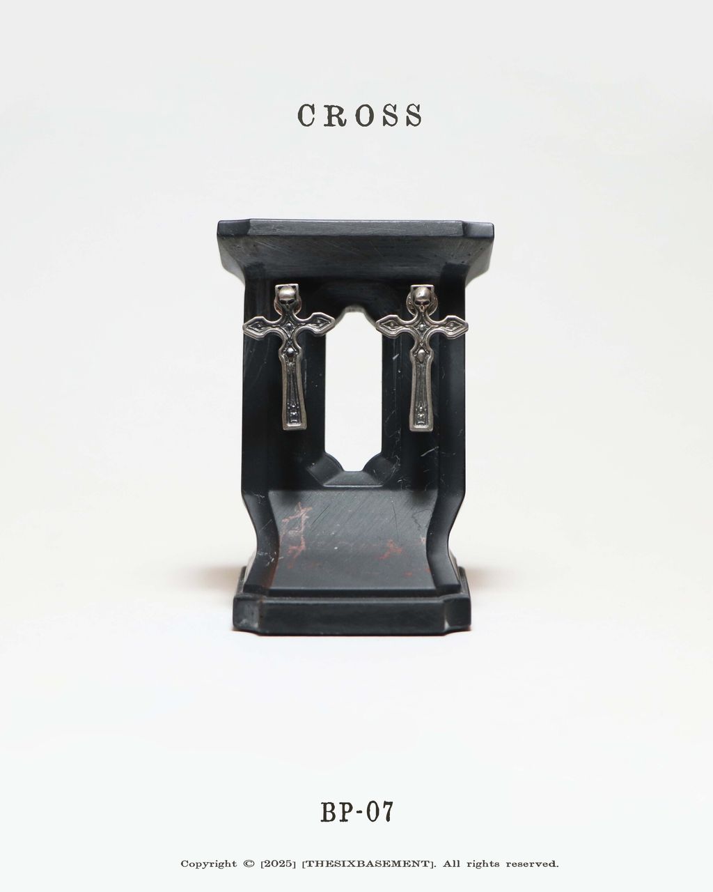 夜魔十字耳墜02