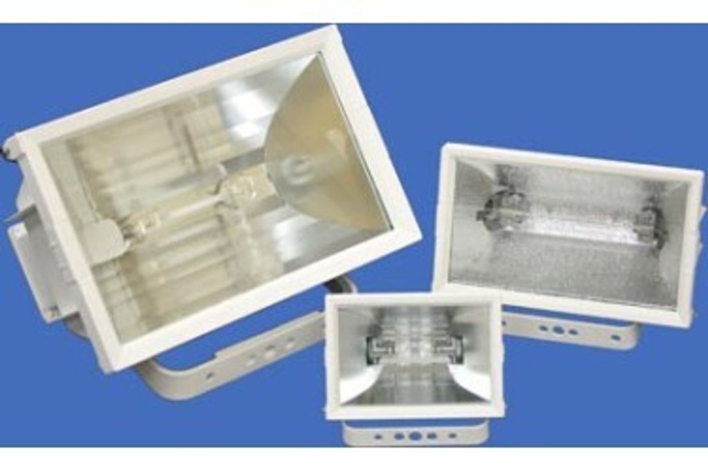 FLOODLIGHT-375x250