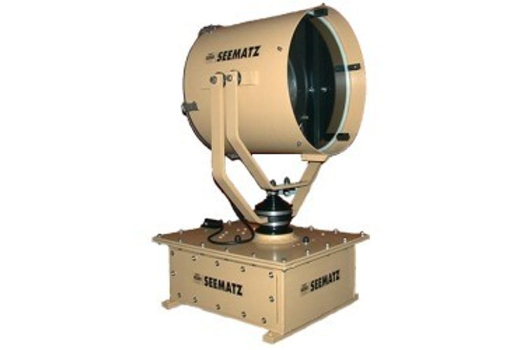 SEARCHLIGHT_REMOTECONTROL-375x250