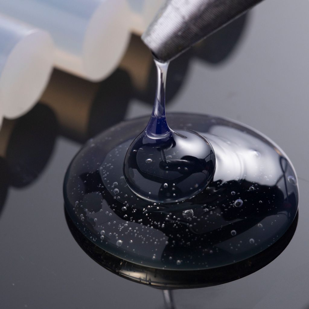 tw-11134207-23010-b38rs7poyymv0a