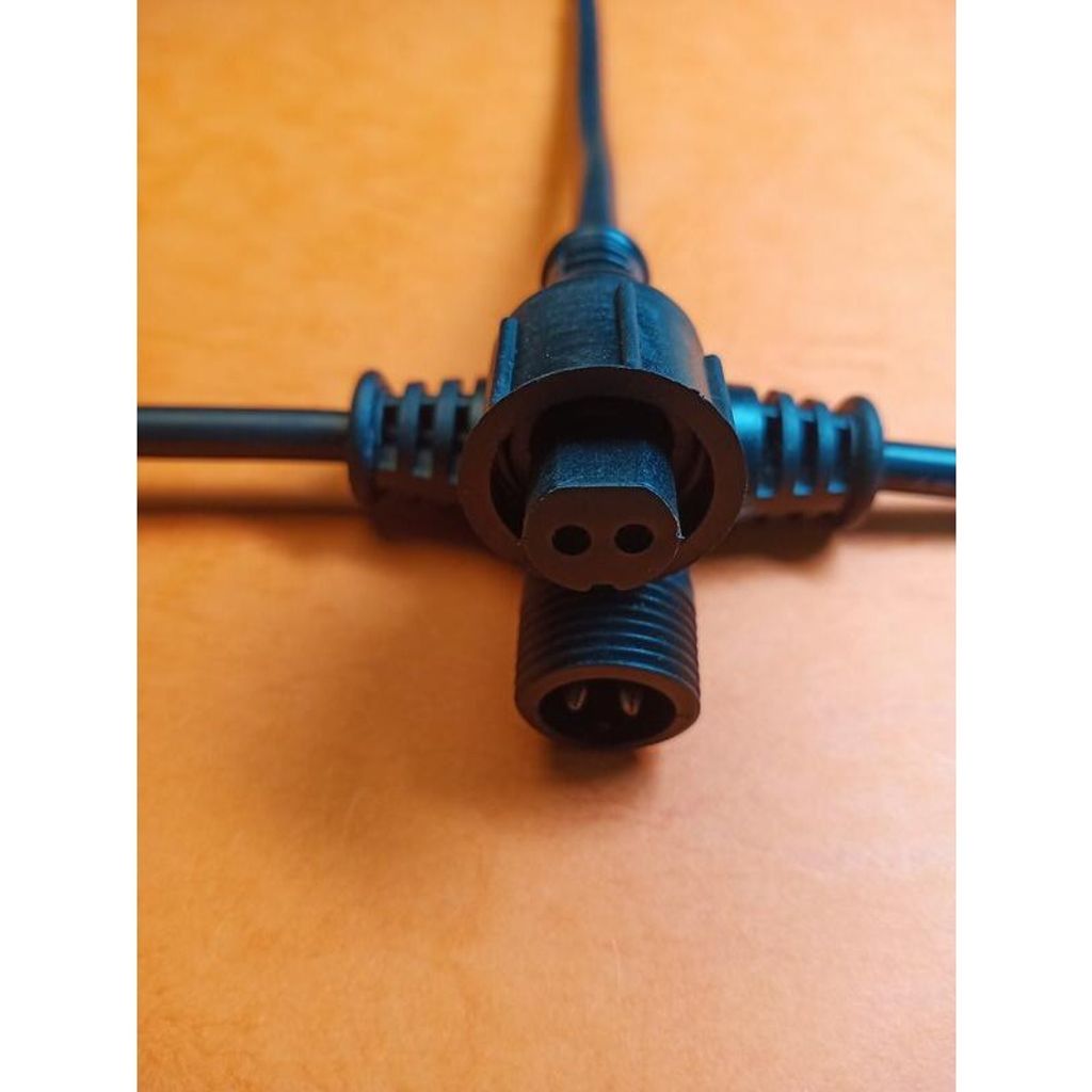 81d7351fa1c3bf659e7c20b8d3e544c0