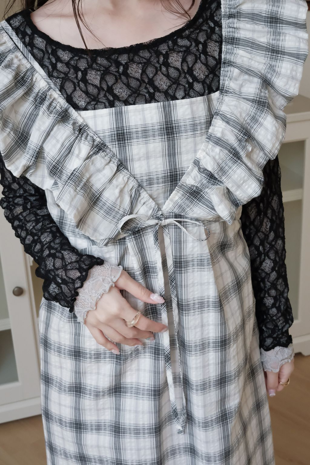 26APR-405