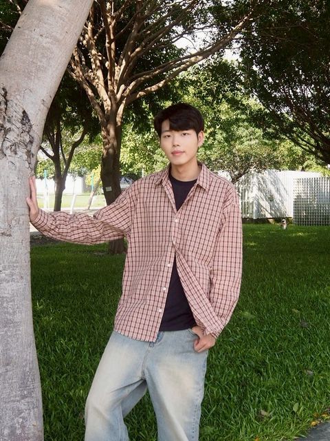 LINE_ALBUM_紅格紋襯衫 1380_251015_1