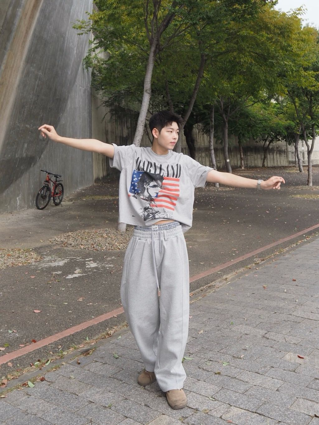LINE_ALBUM_美式夾兩件棉褲 灰F1780_251015_4