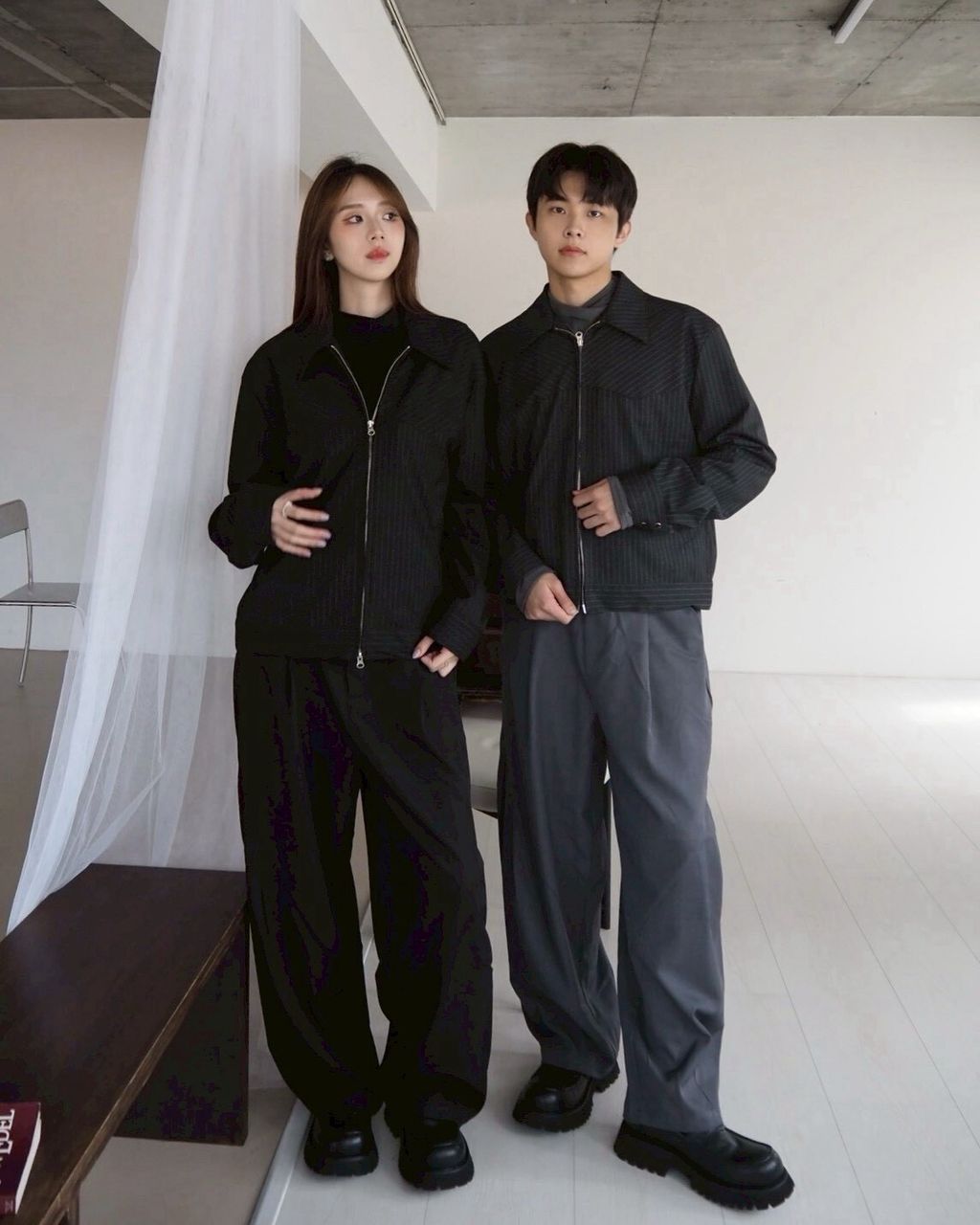 LINE_ALBUM_下折寬鬆西裝褲黑灰ML 1680_260119_7