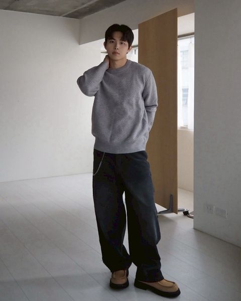 LINE_ALBUM_側拼接牛仔褲 黑藍 SML 2380_260119_8
