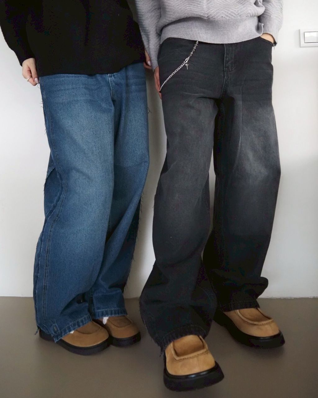 LINE_ALBUM_側拼接牛仔褲 黑藍 SML 2380_260119_6