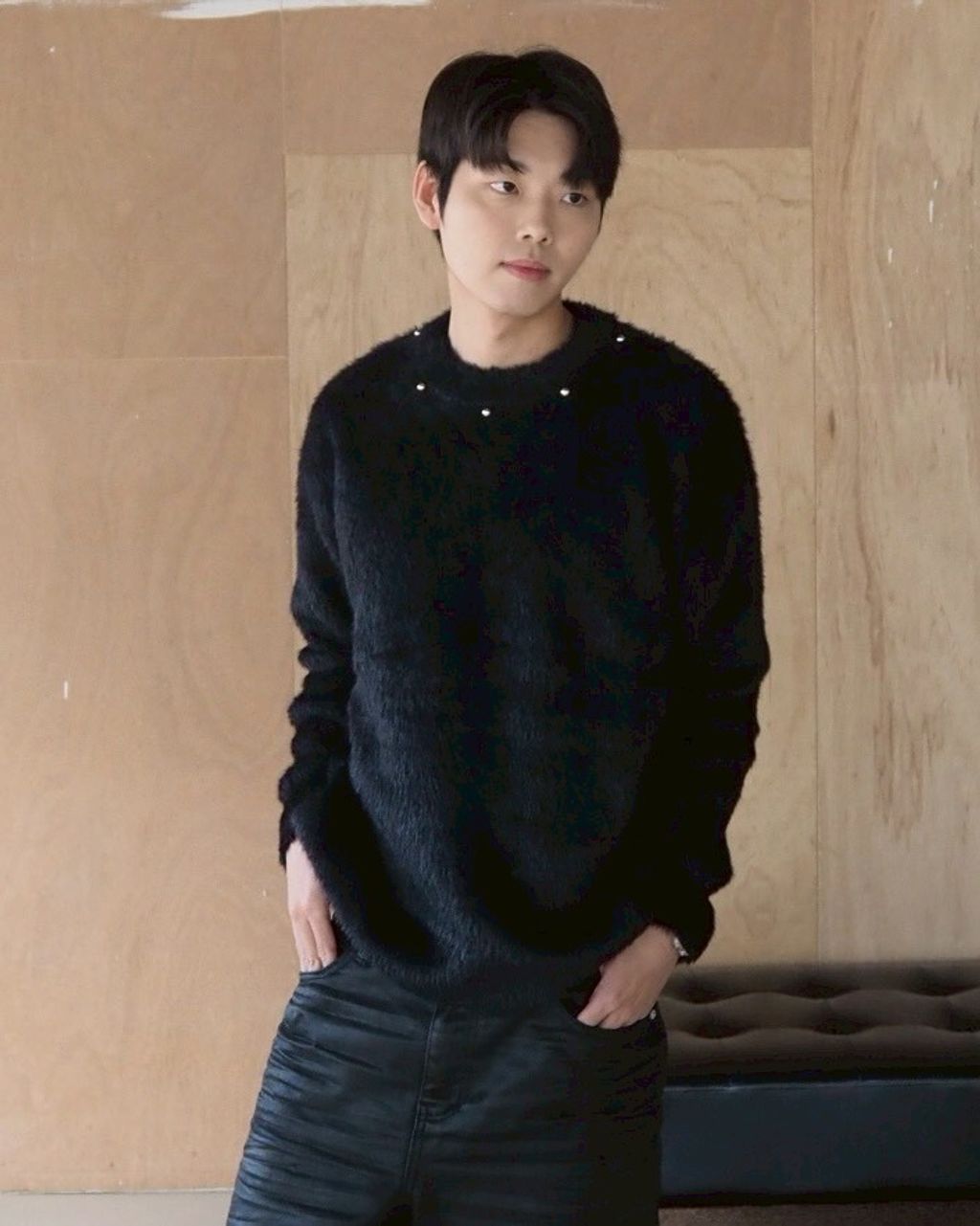 LINE_ALBUM_領口珍珠親膚毛衣 黑灰白 1480_260119_2
