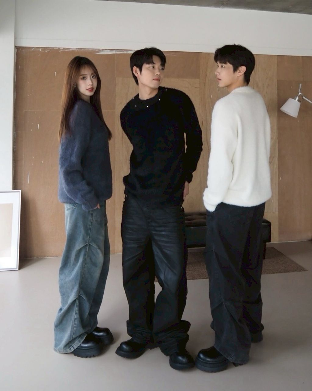LINE_ALBUM_領口珍珠親膚毛衣 黑灰白 1480_260119_13