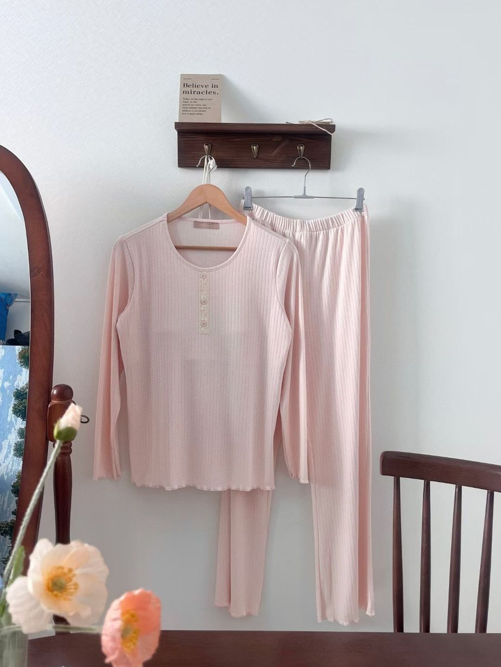 e8aa6083df9f18d4b70cd81fd5d06b36