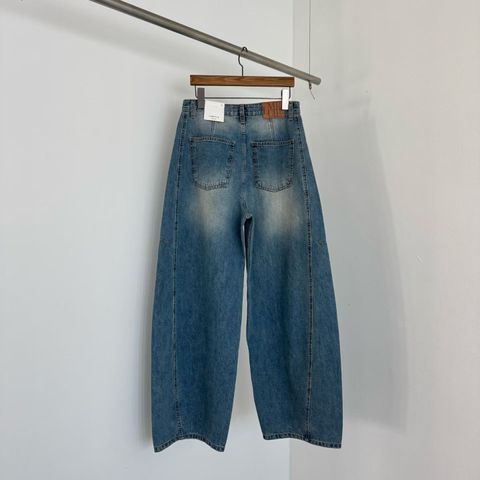 8d09384df345dc4f688b2a106234e24b