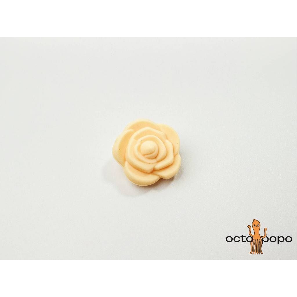 tw-11134207-820la-mkc2r63a6lfq50