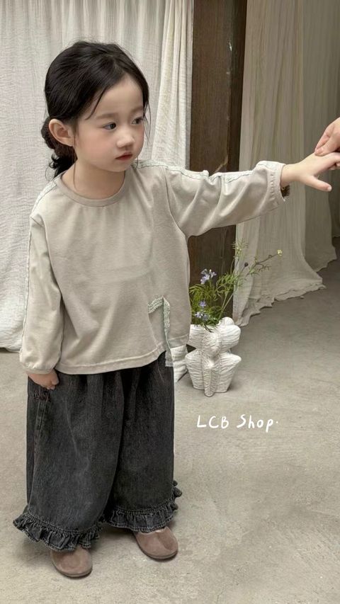 D4FF1963-988E-4E4B-9C26-4E06837C8F98