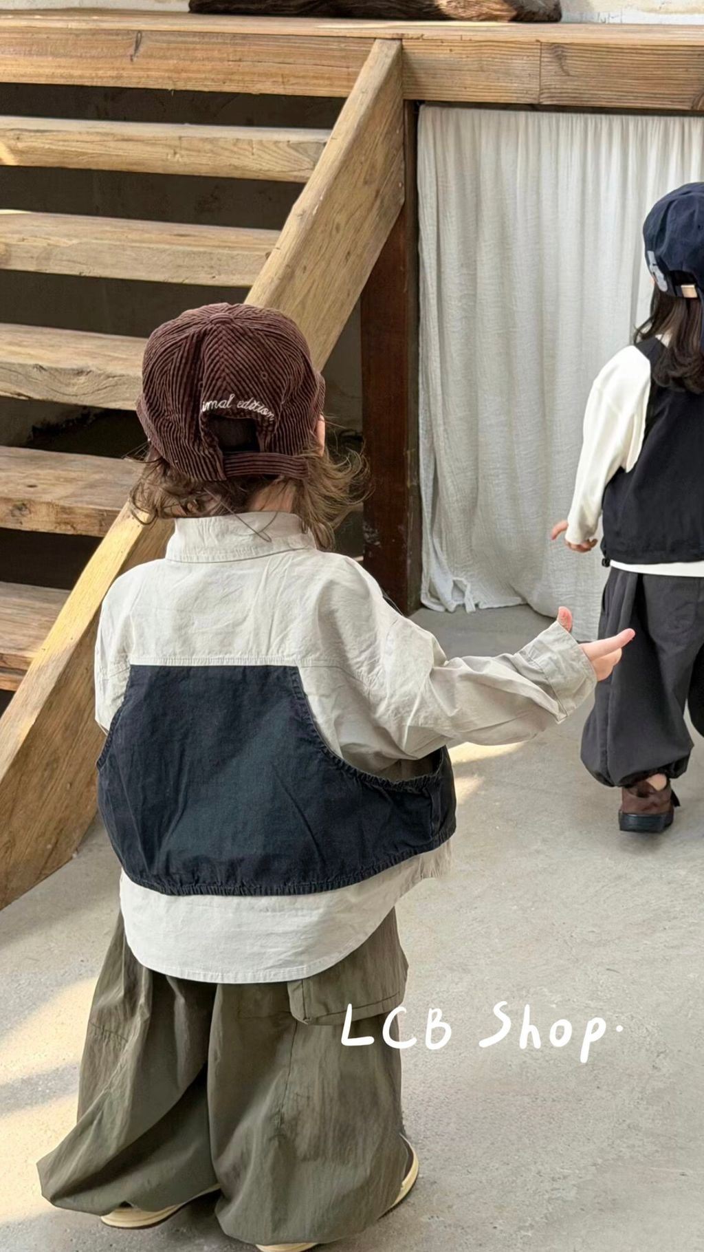 F8C9A700-F314-4E0F-8FF5-9B3AADD4CA9F