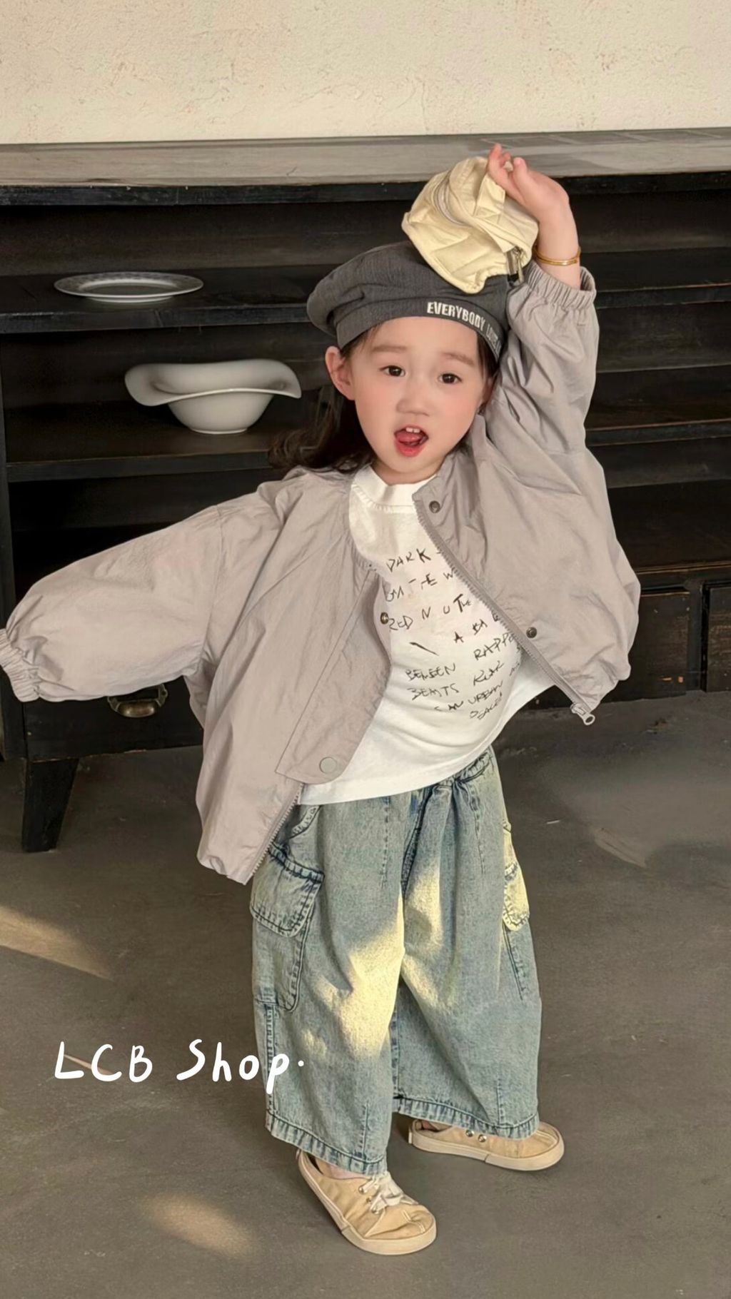 DDEAA7B4-0119-4A7E-A6D1-598E686F0B51