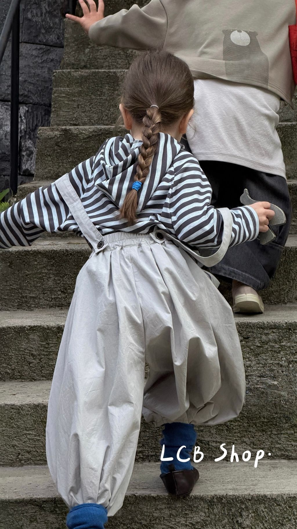 C81FF706-7165-46E4-B379-895E21B8A2A2