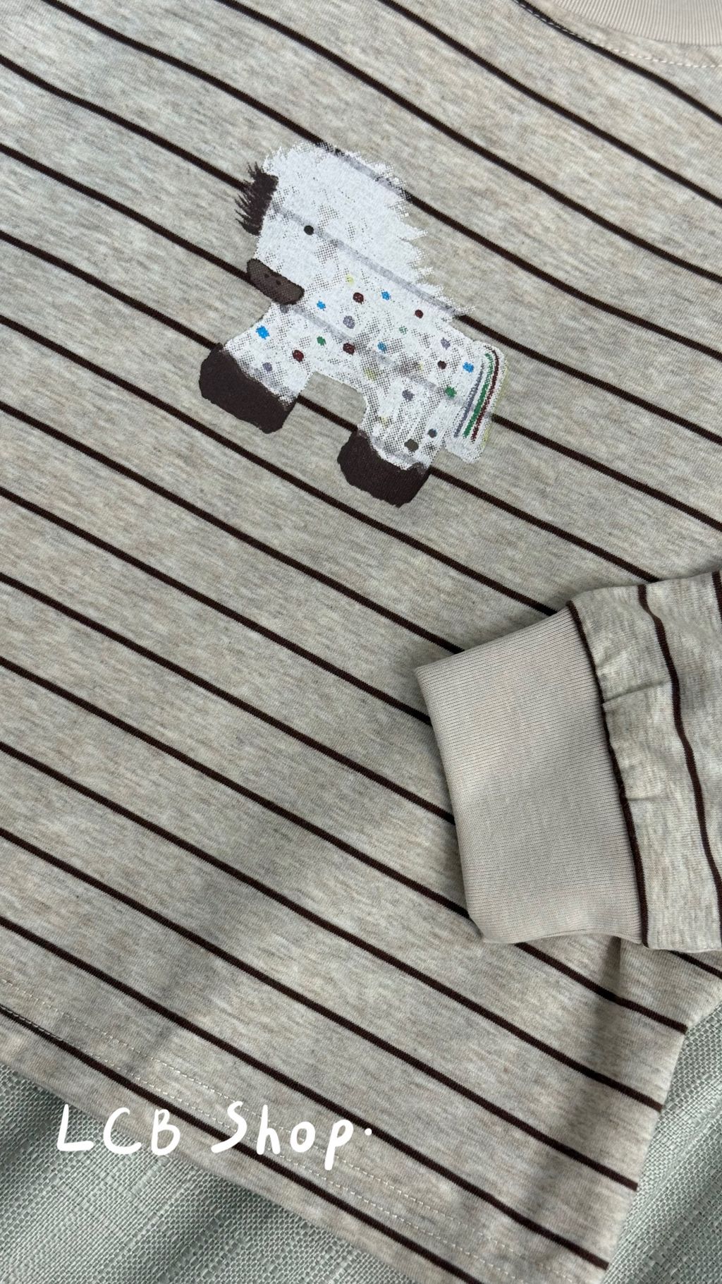 7E857759-FA5C-493F-A2C8-0D8C04DF436B